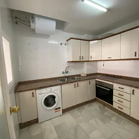 Apartment En Plaza Del Caballo A 5 Minutos De La Feria *